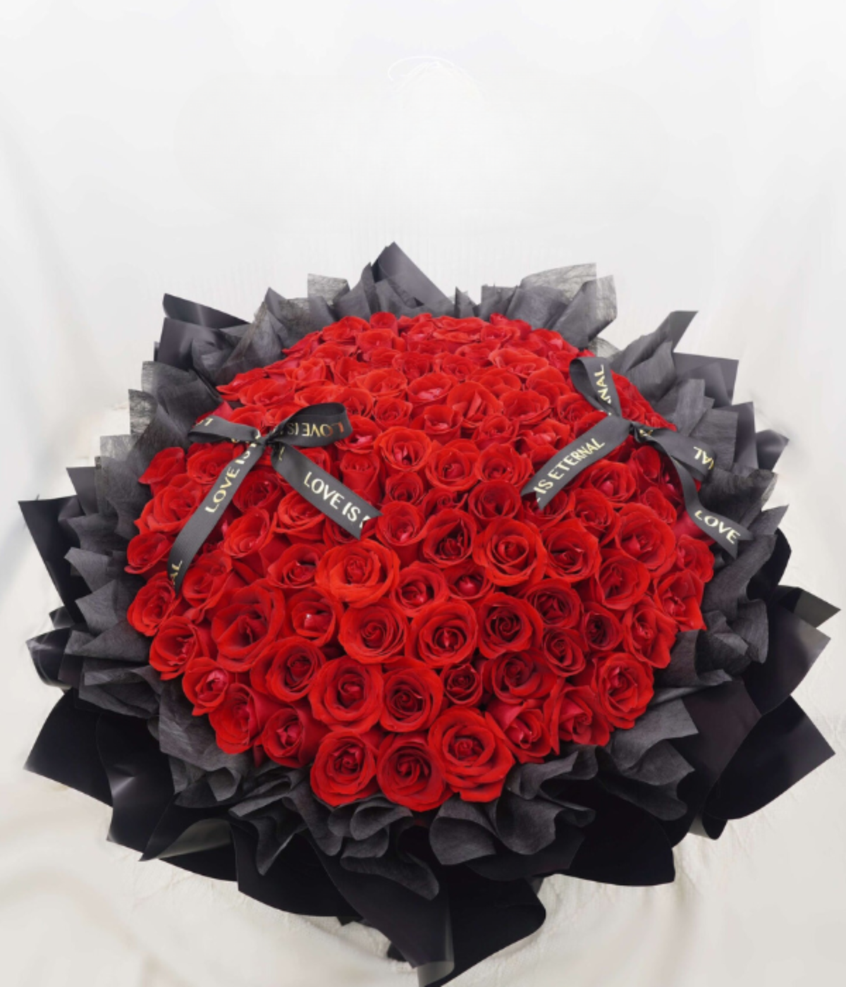 101 Classic Red Roses