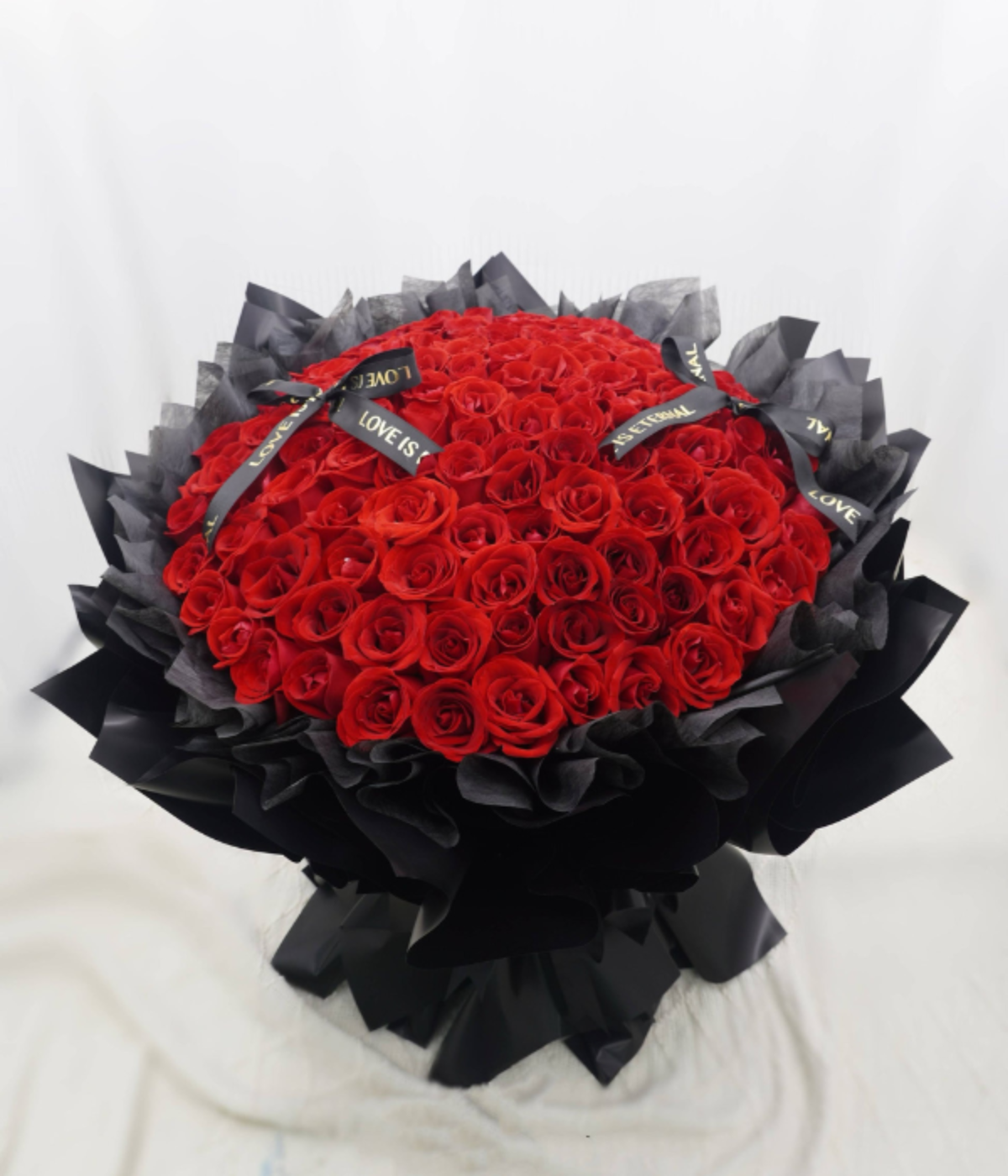 101 Classic Red Roses