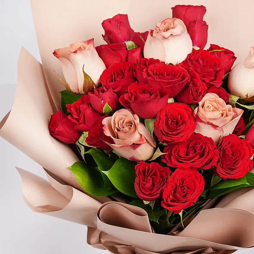 5 Cappuccino and 15 Red Roses Bouquet
