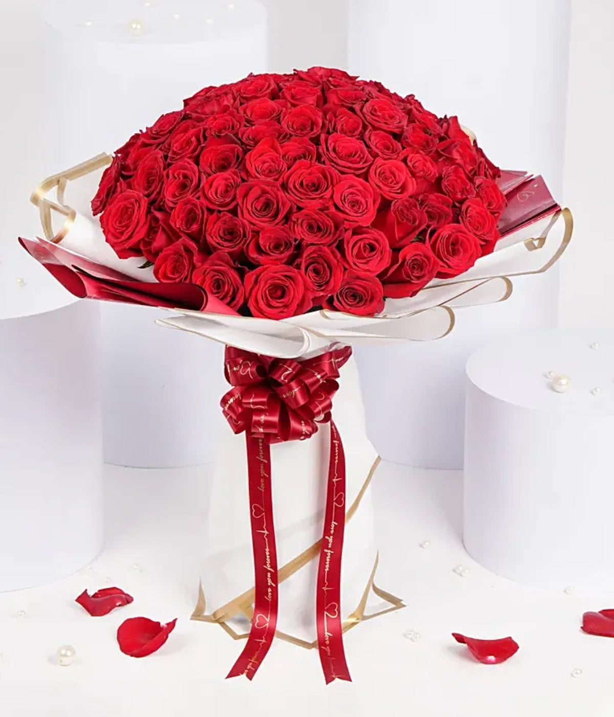 101 Majestic Red Roses