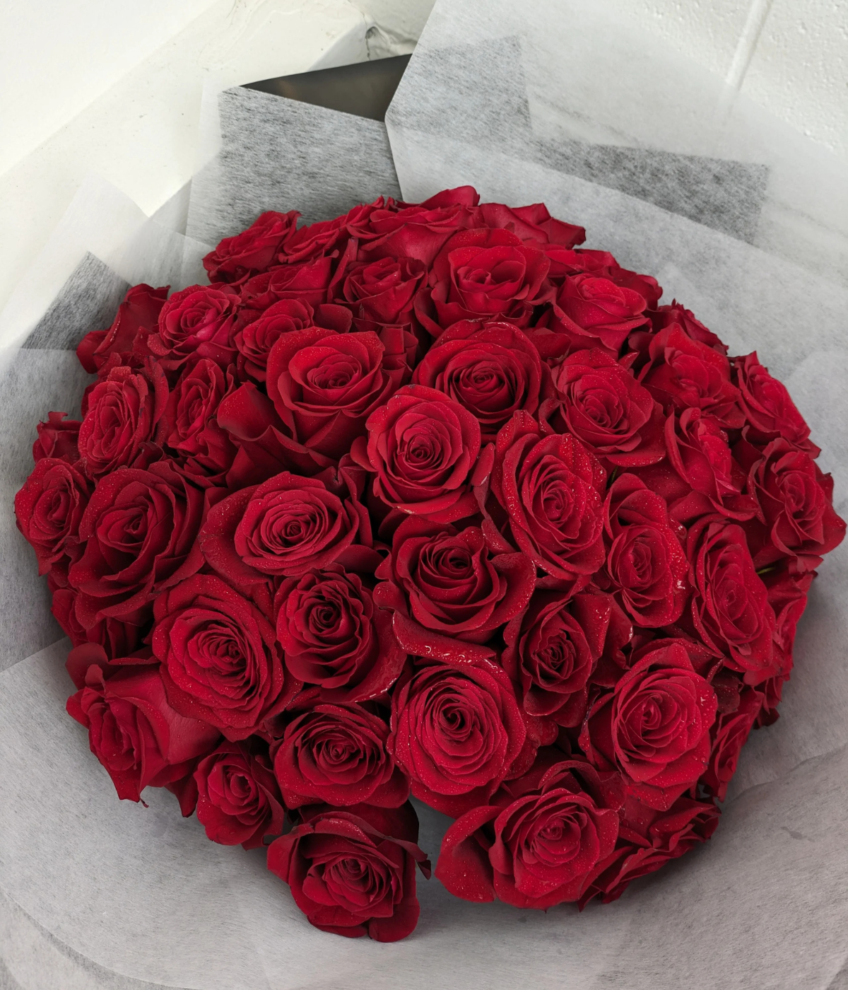 25 Red Roses Lover Bouquet