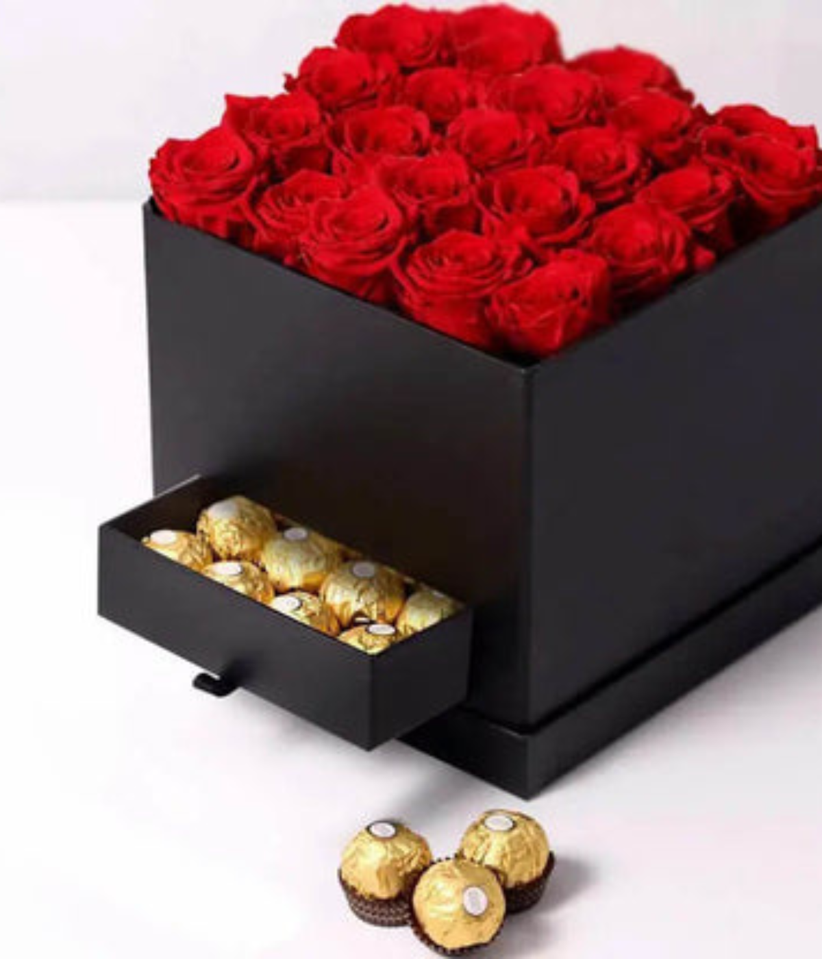 25 Red Roses Love Bouquet