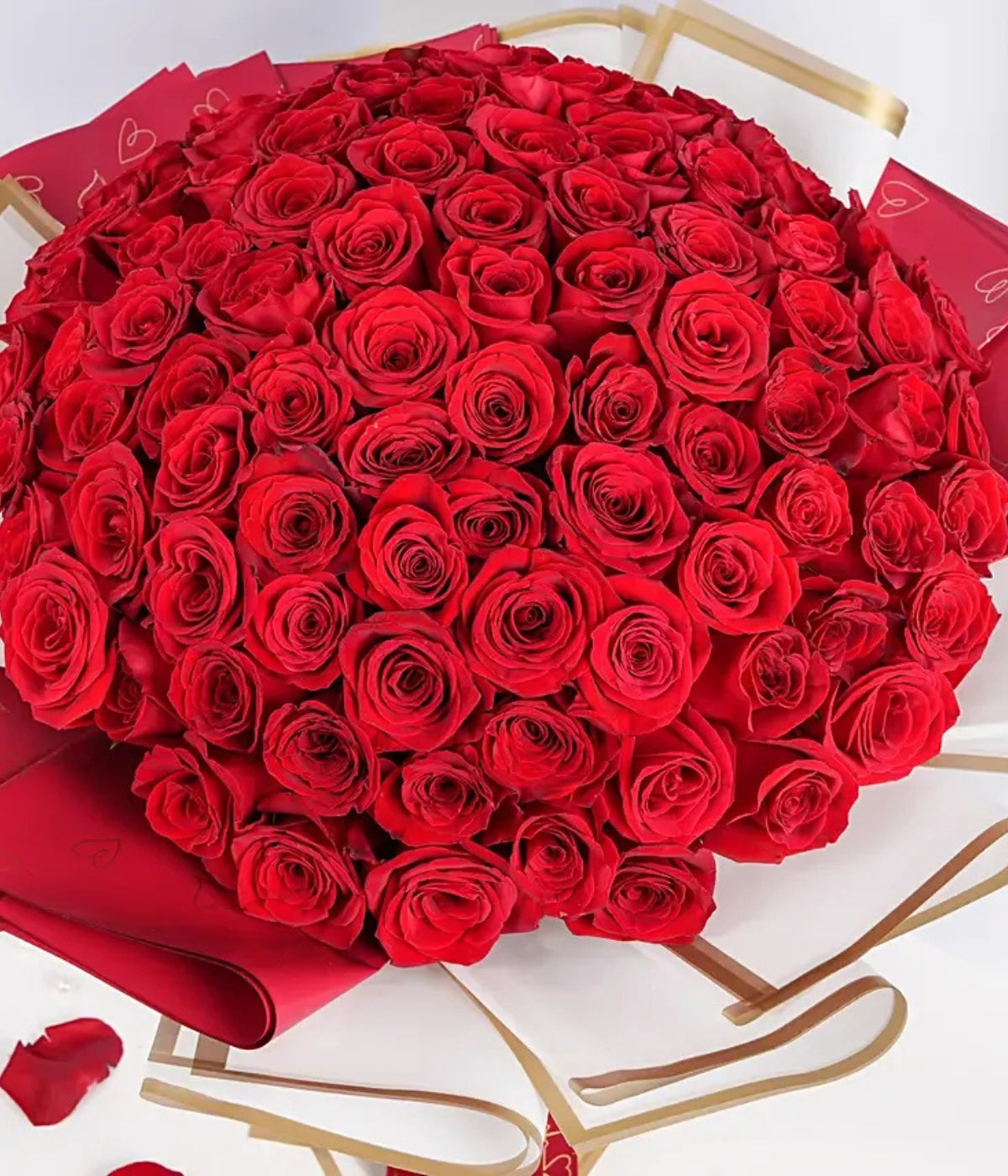 101 Majestic Red Roses