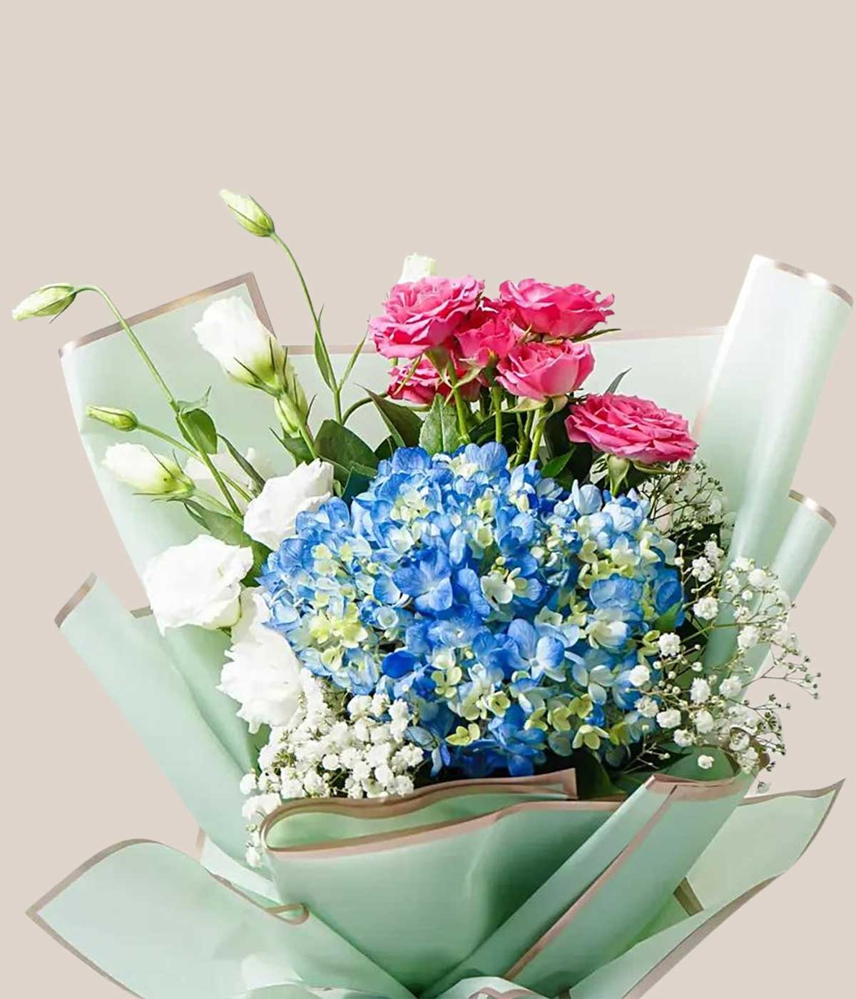 Appealing Roses N Hydrangea Bouquet