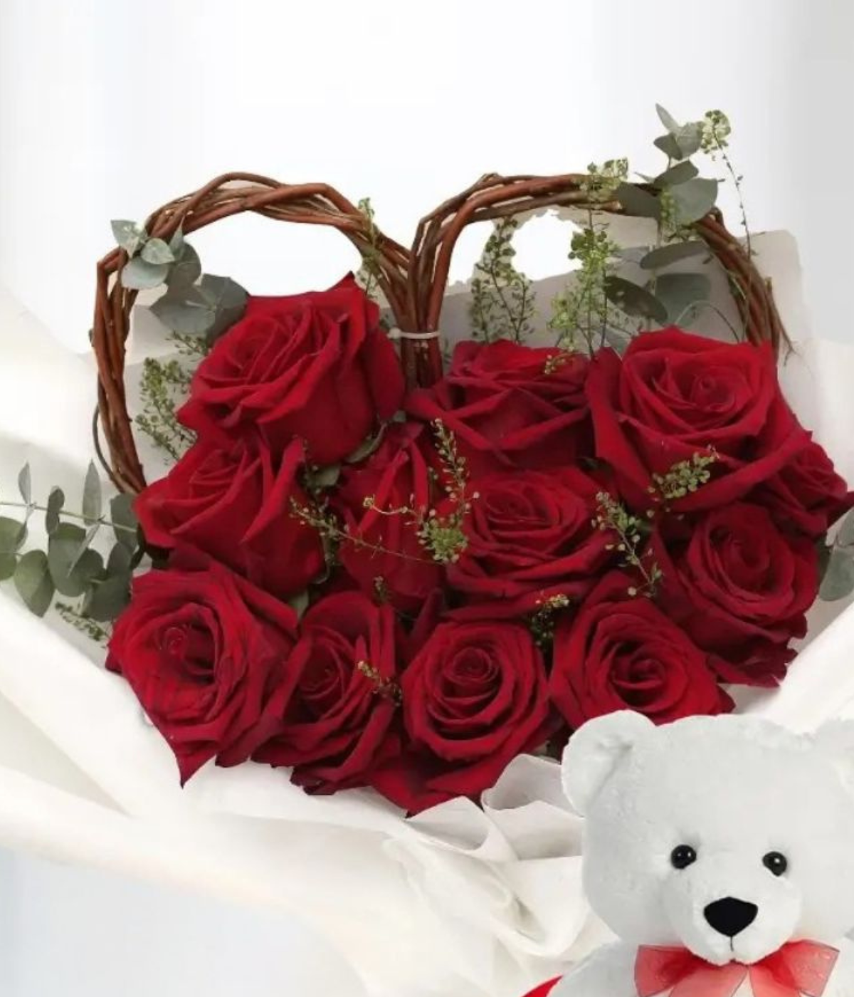 Floral Hug Combo | Fresh Flowers & Cake Gift Set