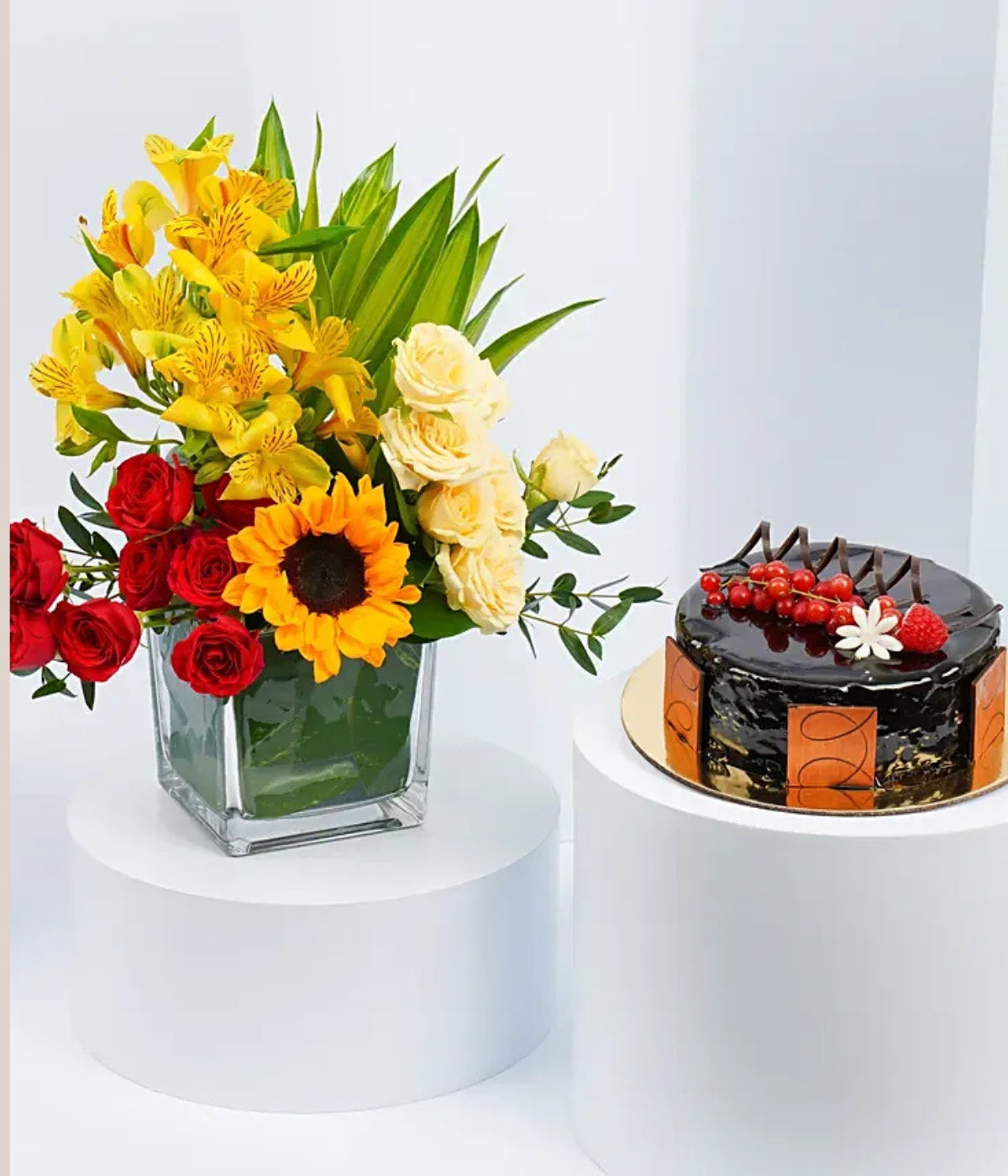 Eggless Truffle Cake with Beautiful Flowers | Celebration Gift Set