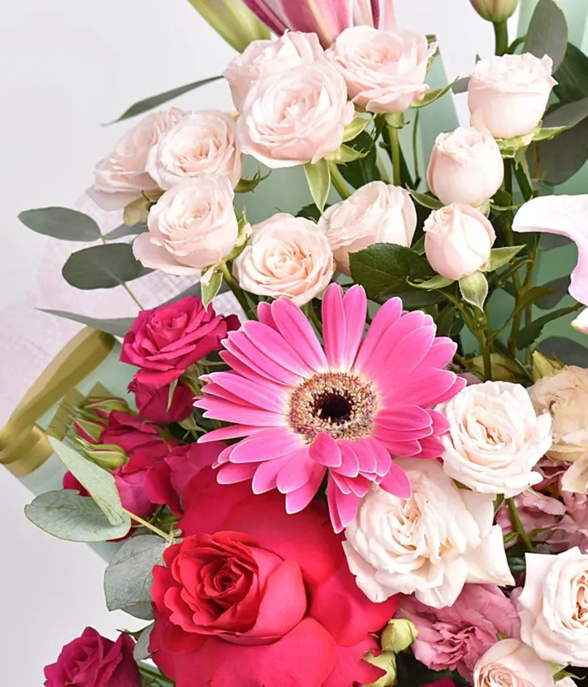 Pink Beauty Mix Flowers Grand Bouquet